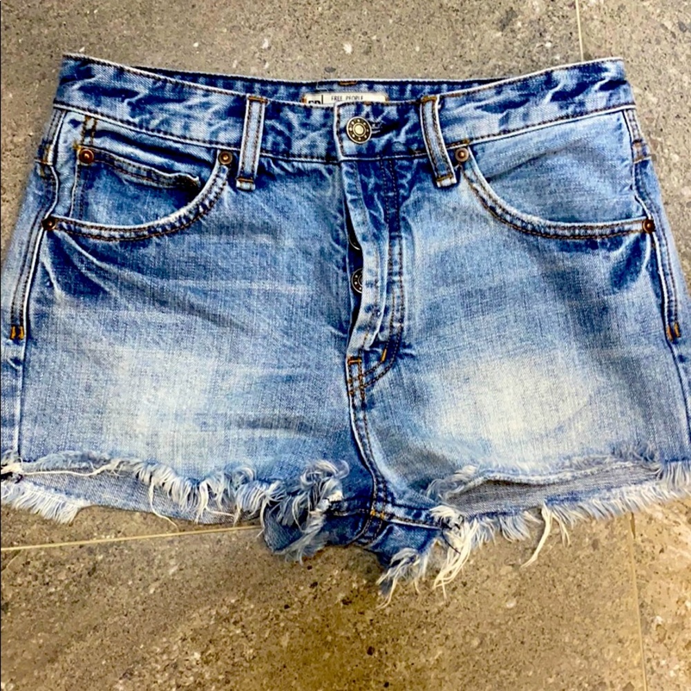 Free people cutoff denim shorts size 27